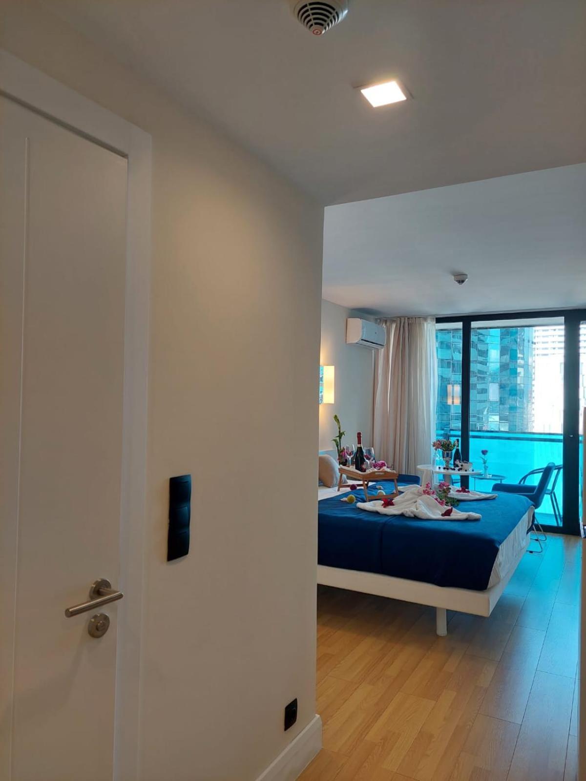 Apart-Hotel Orbi City Батуми Екстериор снимка