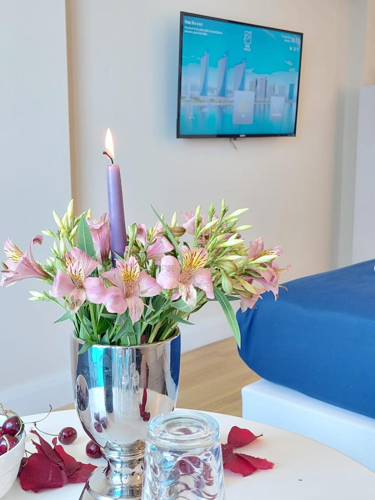 Apart-Hotel Orbi City Батуми Екстериор снимка