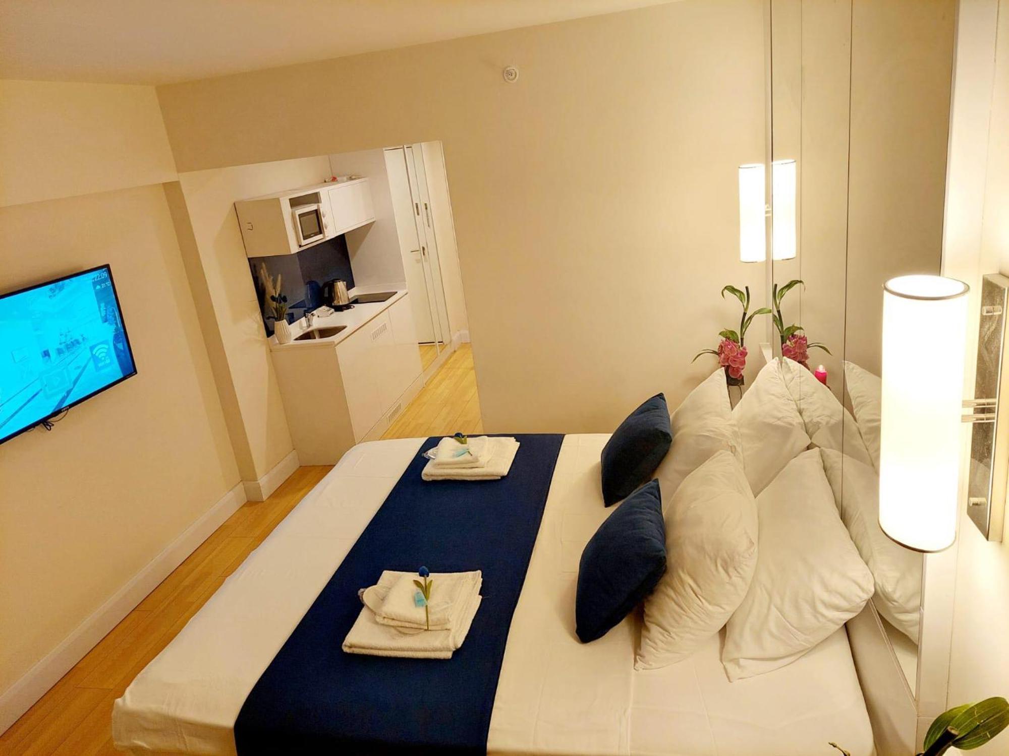 Apart-Hotel Orbi City Батуми Екстериор снимка