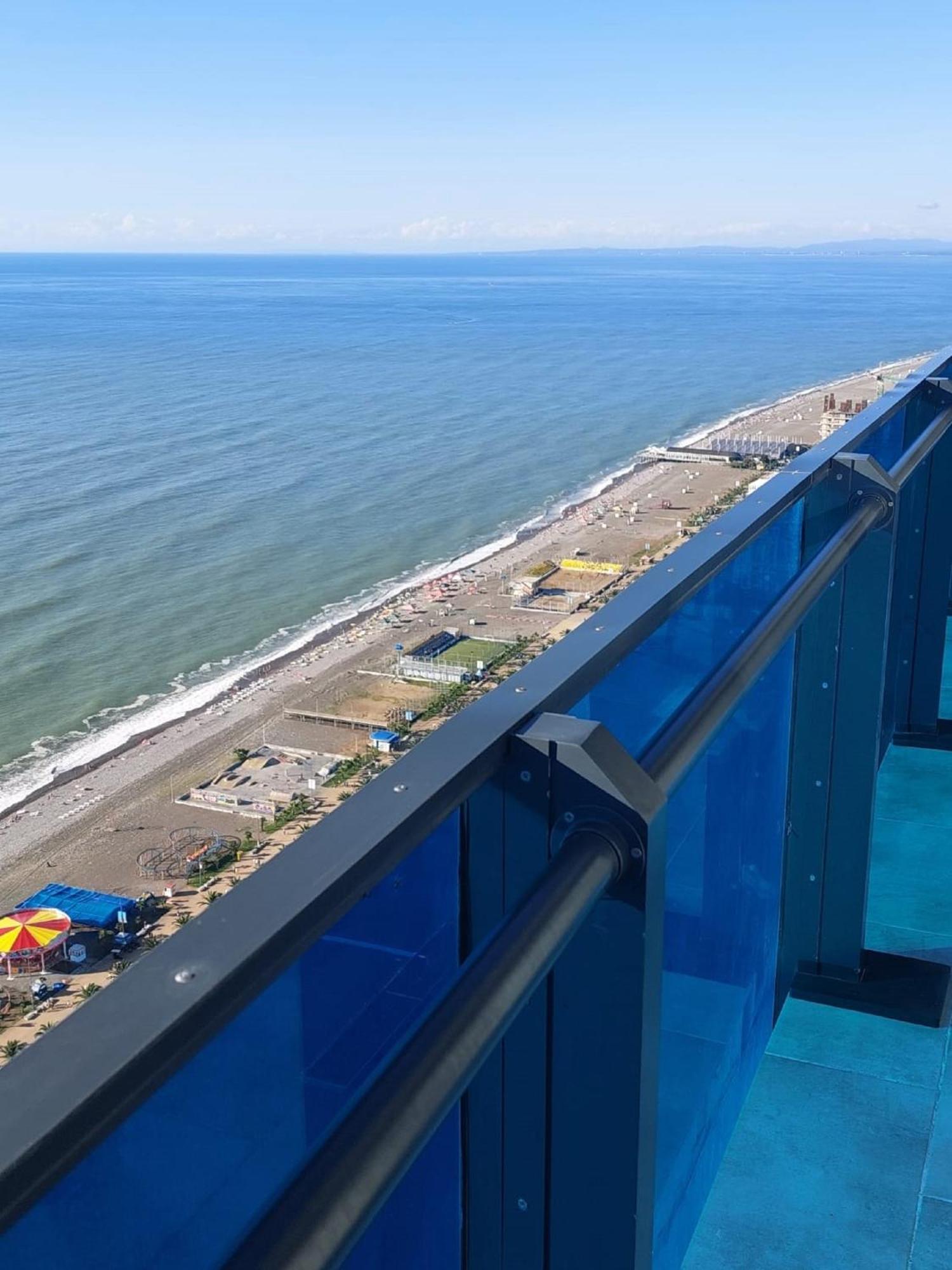 Apart-Hotel Orbi City Батуми Екстериор снимка