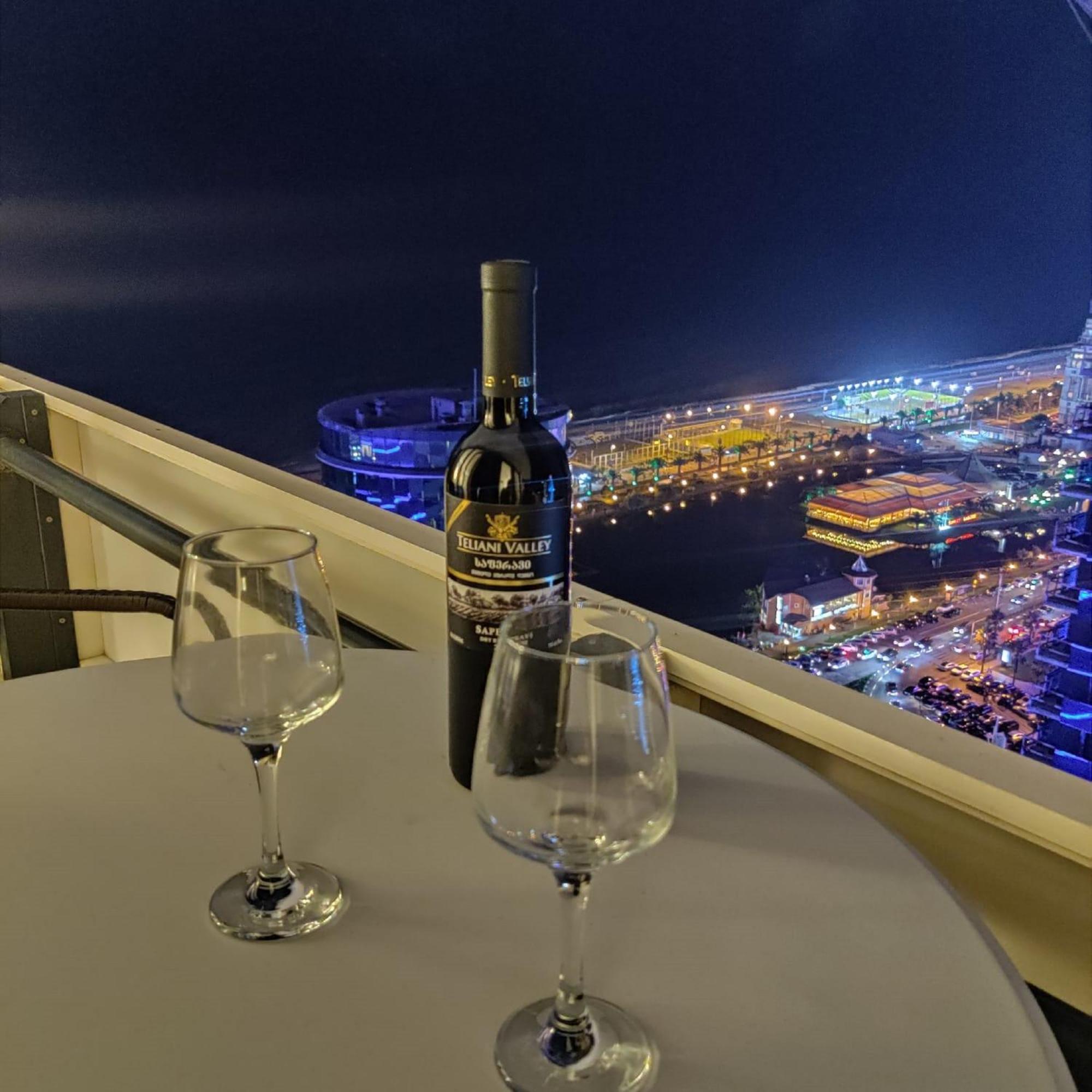 Apart-Hotel Orbi City Батуми Екстериор снимка