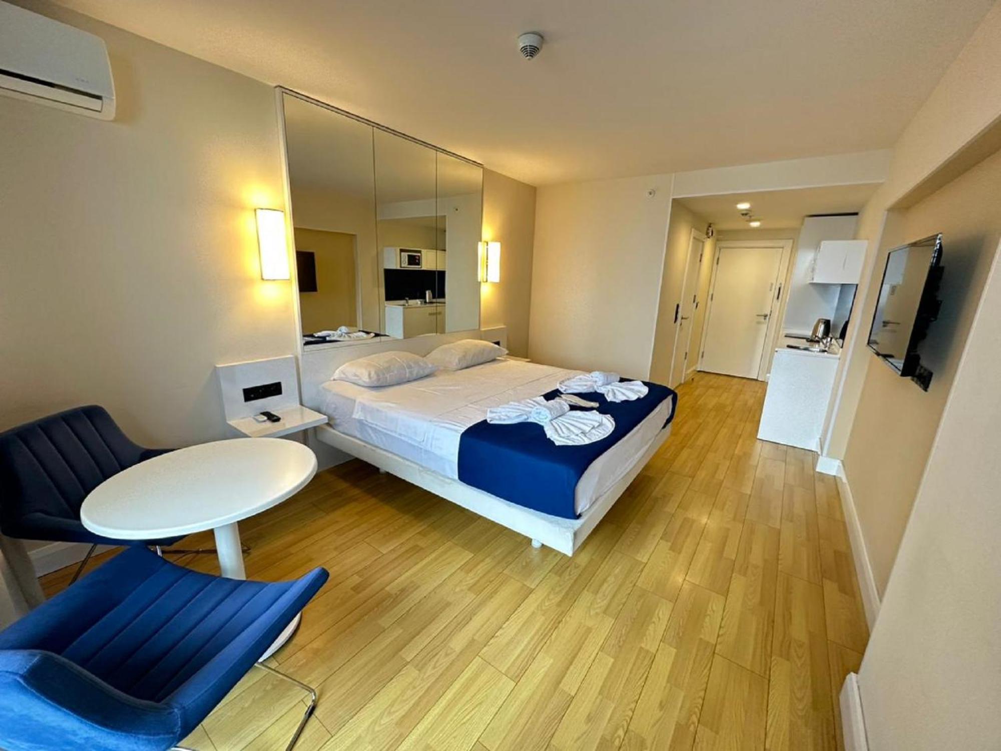 Apart-Hotel Orbi City Батуми Екстериор снимка