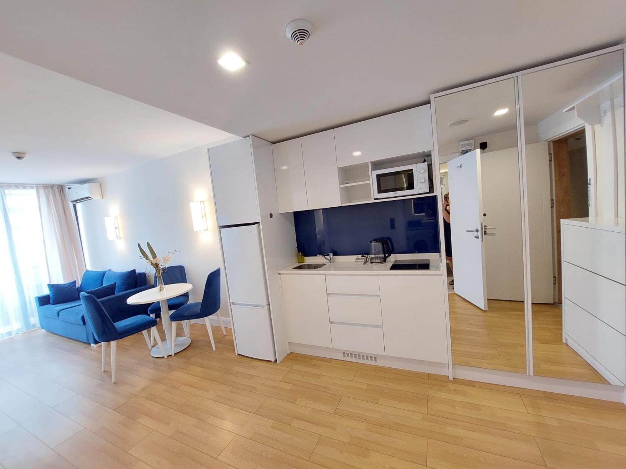 Apart-Hotel Orbi City Батуми Екстериор снимка