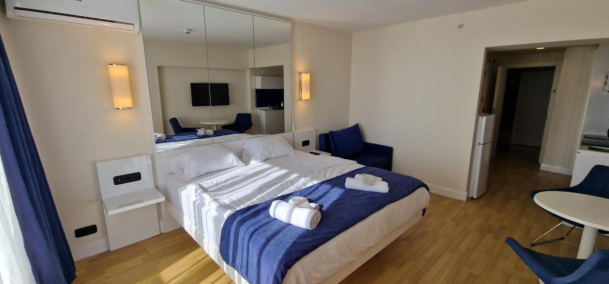 Apart-Hotel Orbi City Батуми Екстериор снимка