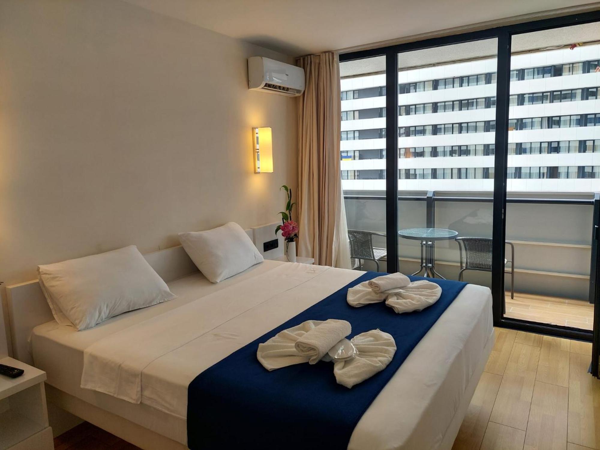 Apart-Hotel Orbi City Батуми Екстериор снимка